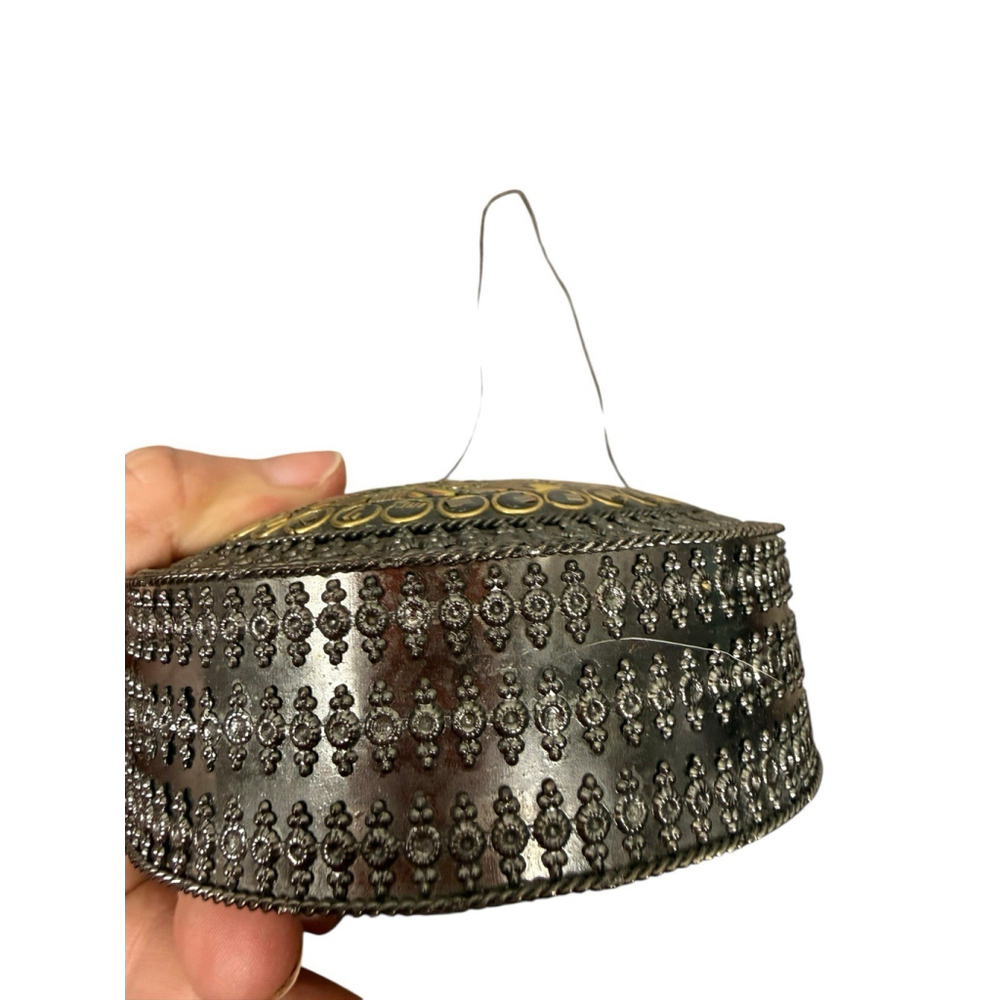 Swarnkraft Metal Brass And Mosaic Insert Bag With Long Chain And Lined Inside - Picture 4 of 7